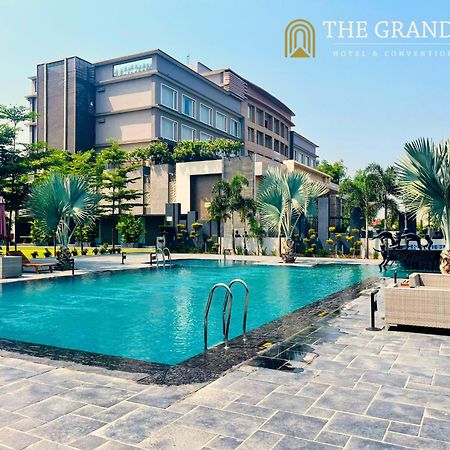 The Grand Arc Hotel & Convention Centre Shahjahanpur Exterior foto